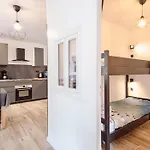 Apartment Superbe Avec Sauna, Au Pied Du Telesiege, Wifi, Babyfoot Les Deux Alpes