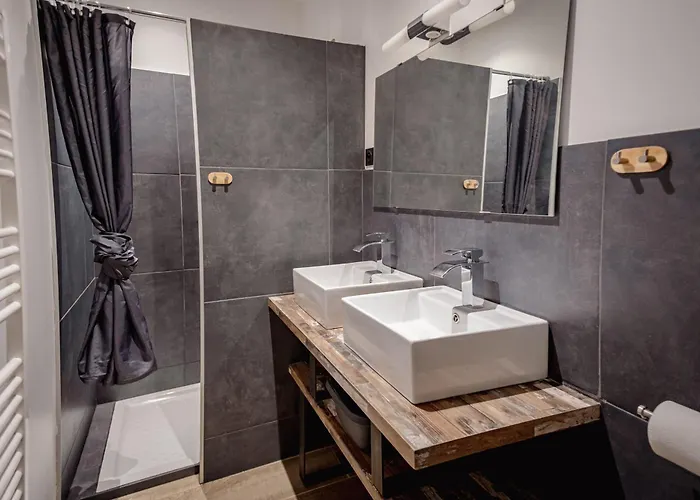 Superbe Avec Sauna, Au Pied Du Telesiege, Wifi, Babyfoot * Les Deux Alpes